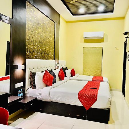 Hotel Grand Bhagwat, Udaipur Kültér fotó