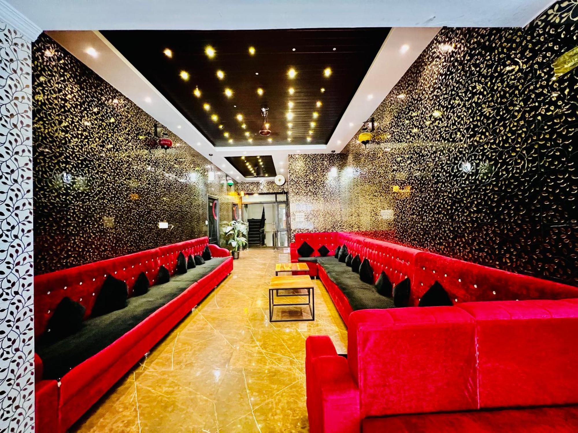 Hotel Grand Bhagwat, Udaipur Kültér fotó